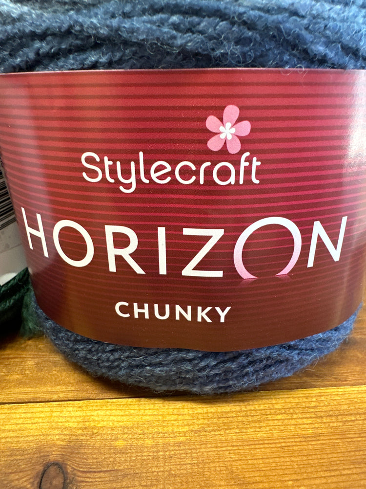 Stylecraft Horizon Gradient Chunky Yarn – 200g Self-Striping Cake