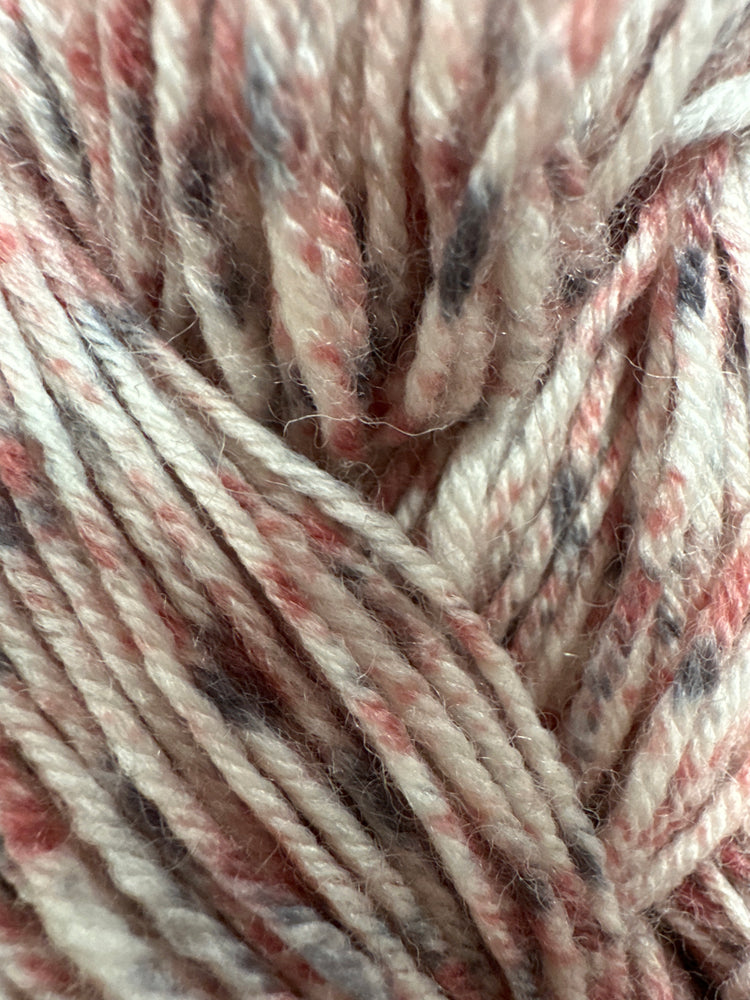 West Yorkshire Spinners Croft Shetland Tweed DK Yarn – 100% British Wool Tweed Yarn