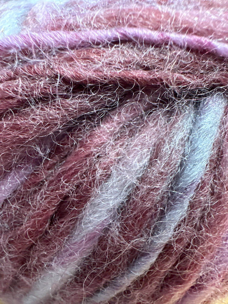KFI Collection Painted Clouds Yarn – Medium Weight Merino Colour Effect Yarn