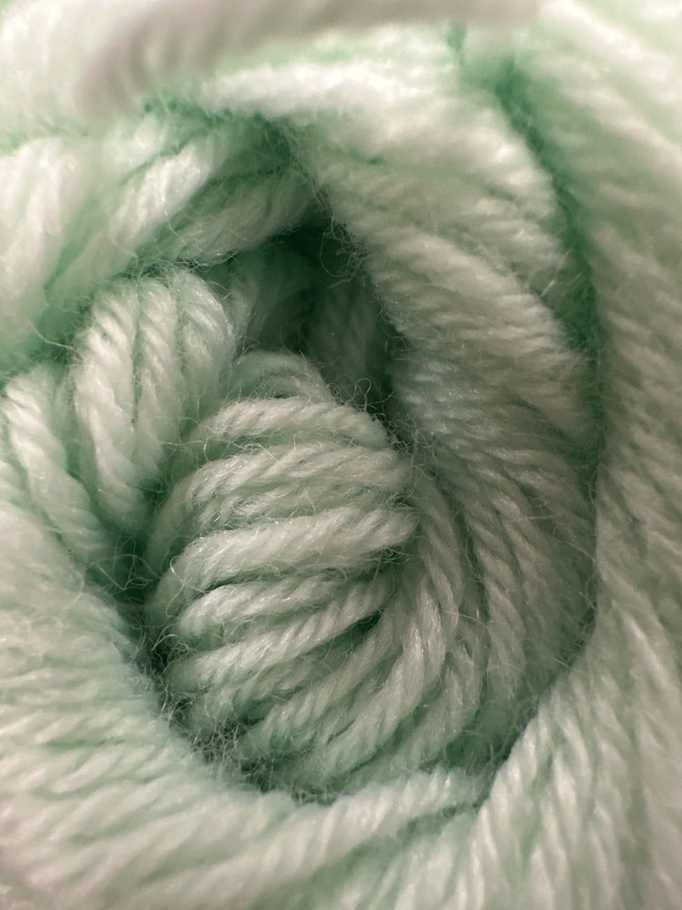 WYS Bo Peep 4 Ply Yarn – Soft British Wool Baby Yarn for Knitting & Crochet