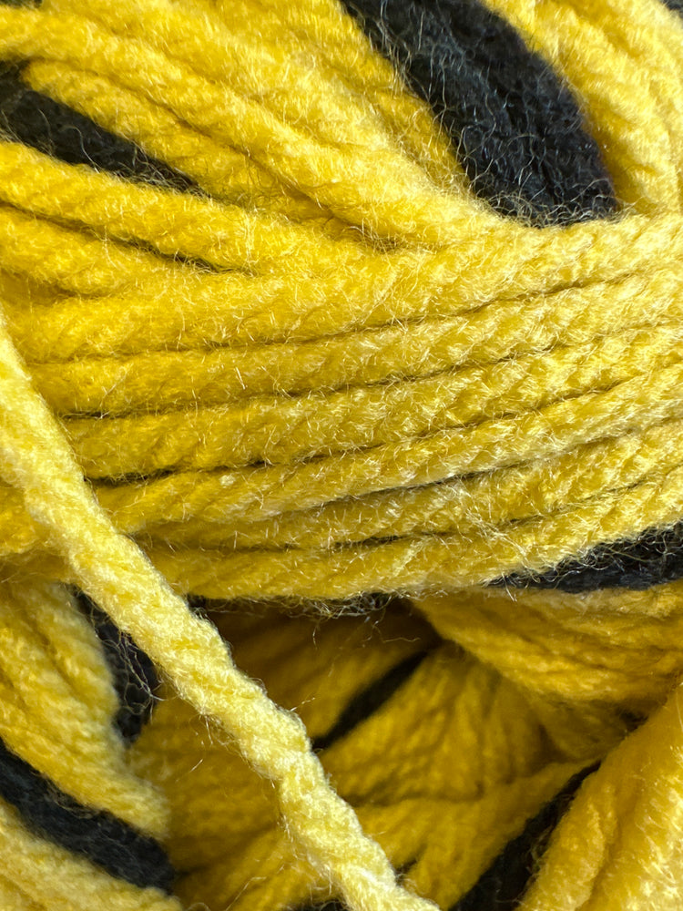 Sirdar Harry Potter Self-Striping Scarf Yarn – 300g Chunky