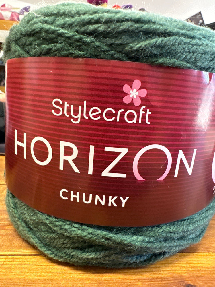 Stylecraft Horizon Gradient Chunky Yarn – 200g Self-Striping Cake