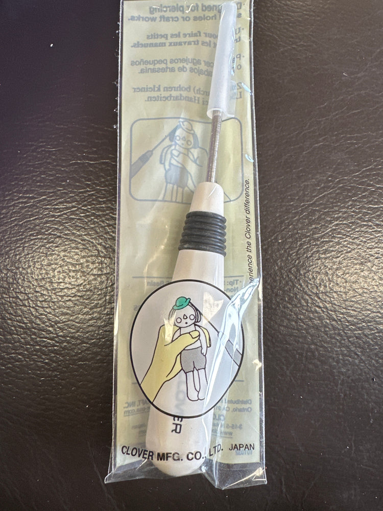 Clover Tailor’s Awl – Precision Tool for Marking, Piercing & Sewing Accuracy