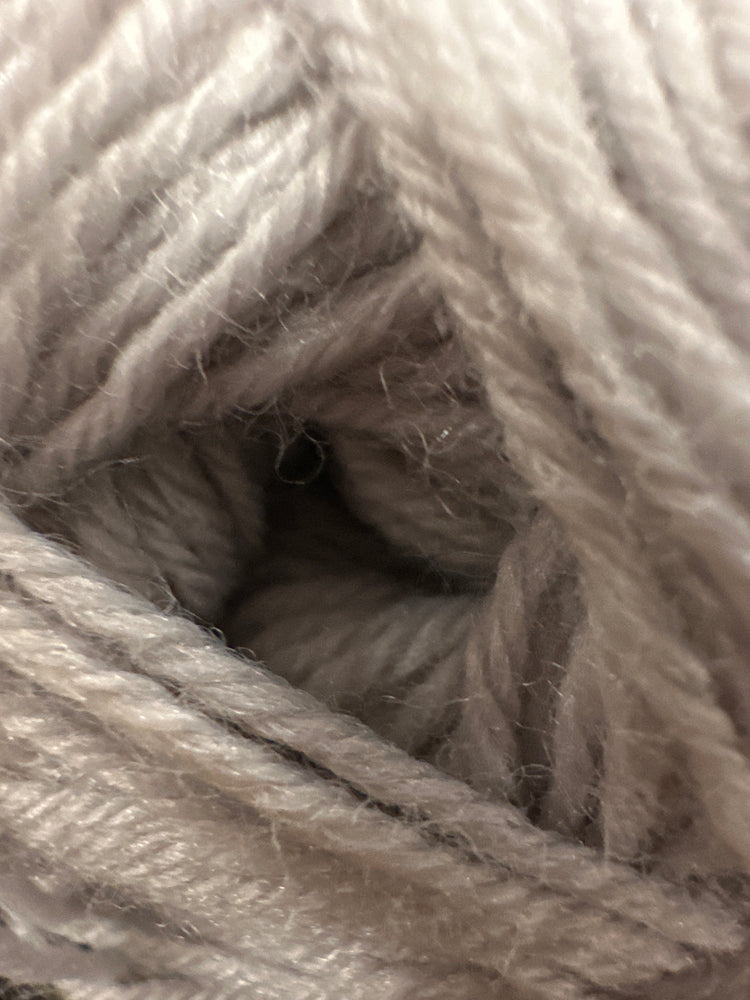 WYS Bo Peep 4 Ply Yarn – Soft British Wool Baby Yarn for Knitting & Crochet