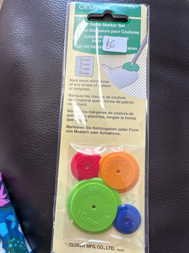 Seam marker set