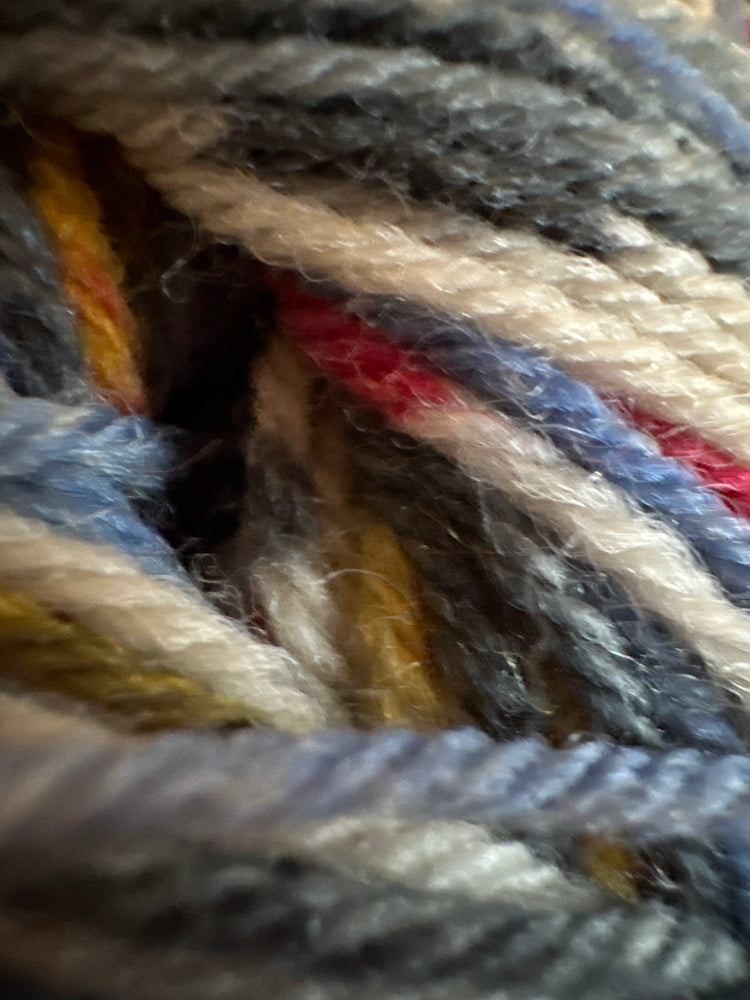 Opal Schafpate 16 Portrait Sock Yarn – Self-Patterning 4 Ply Wool Blend Yarn