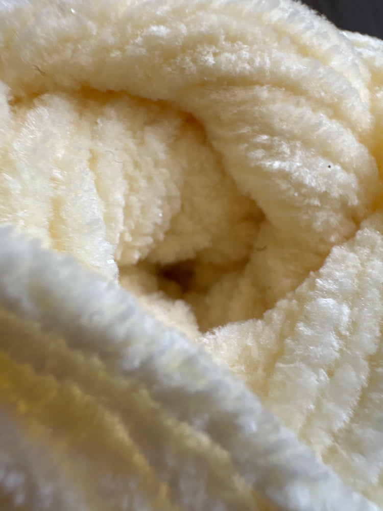 James C. Brett Flutterby Yarn – Ultra Soft Chenille Chunky Yarn for Blankets & Toys