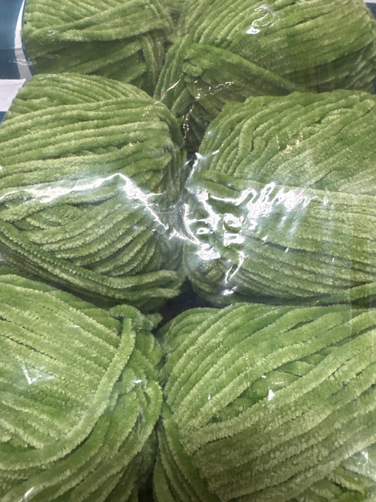 Stylecraft Squeeze Me Dk chenille yarn Apple Green