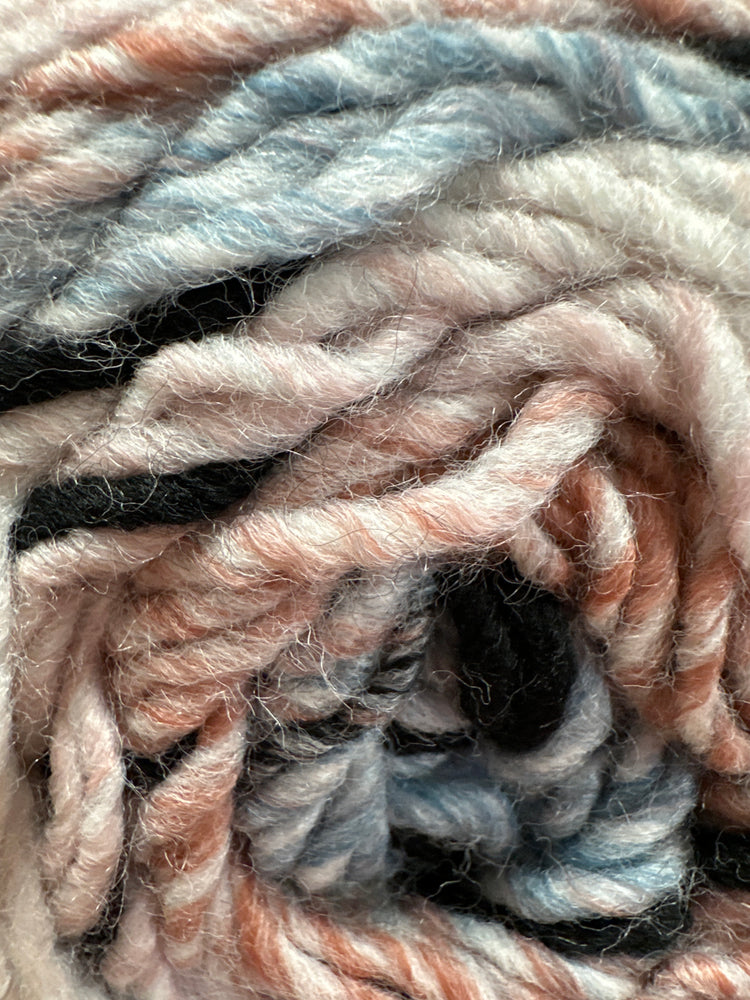 🧶King Cole Safari Chunky Yarn – Bold Colour-Changing Chunky Yarn