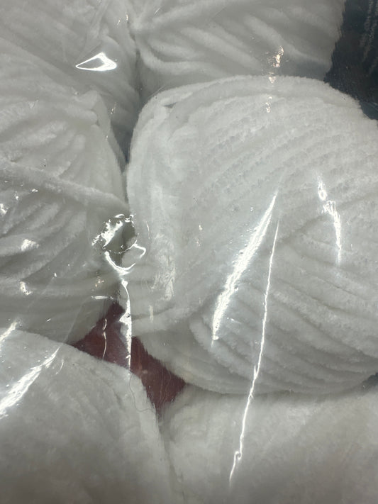 Stylecraft Squeeze Me Dk chenille yarn white